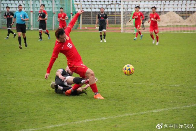 全场比赛结束，勒沃库森2-0赫根，各项赛事取得14连胜！